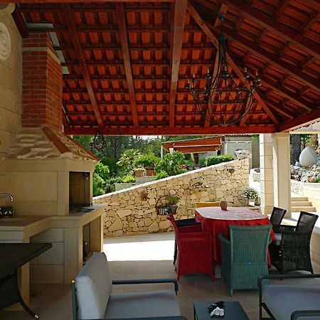 Villa Ursa Minor à Sumartin Extérieur photo
