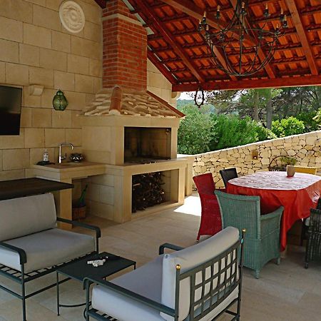 Villa Ursa Minor à Sumartin Extérieur photo